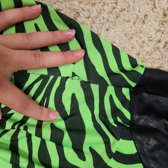 Assorted leotards - Picture 2 of 2